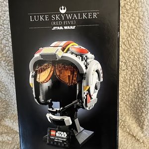 Lego Star Wars Red5 Helmet **OUT OF STOCK (WITH LEGO SITE)**